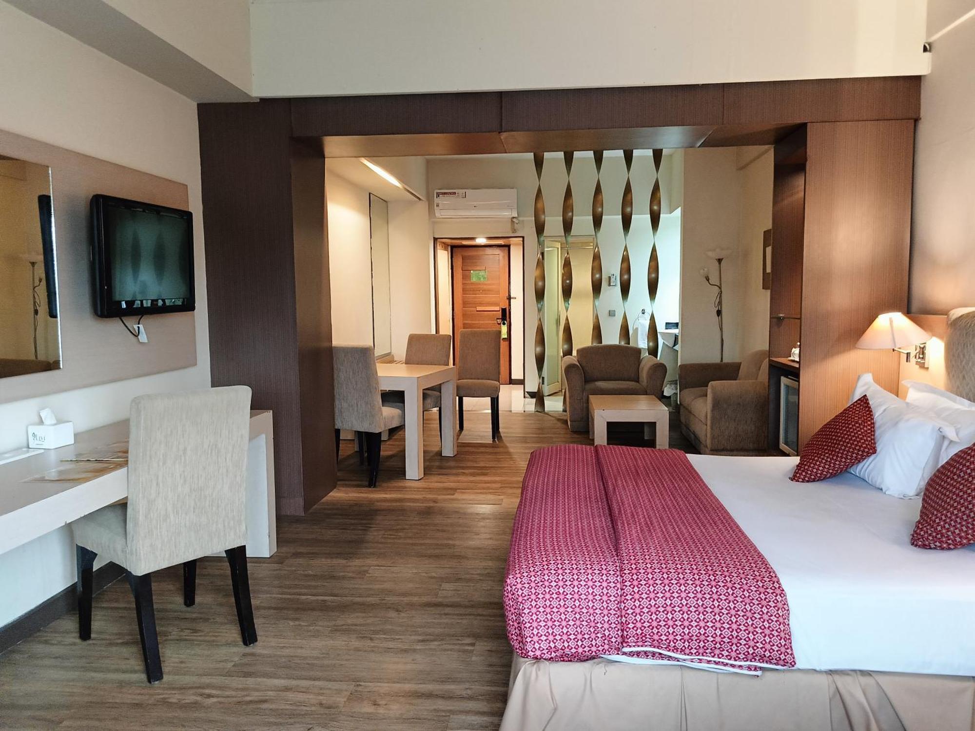 Lux Tychi Hotel مالانغ المظهر الخارجي الصورة