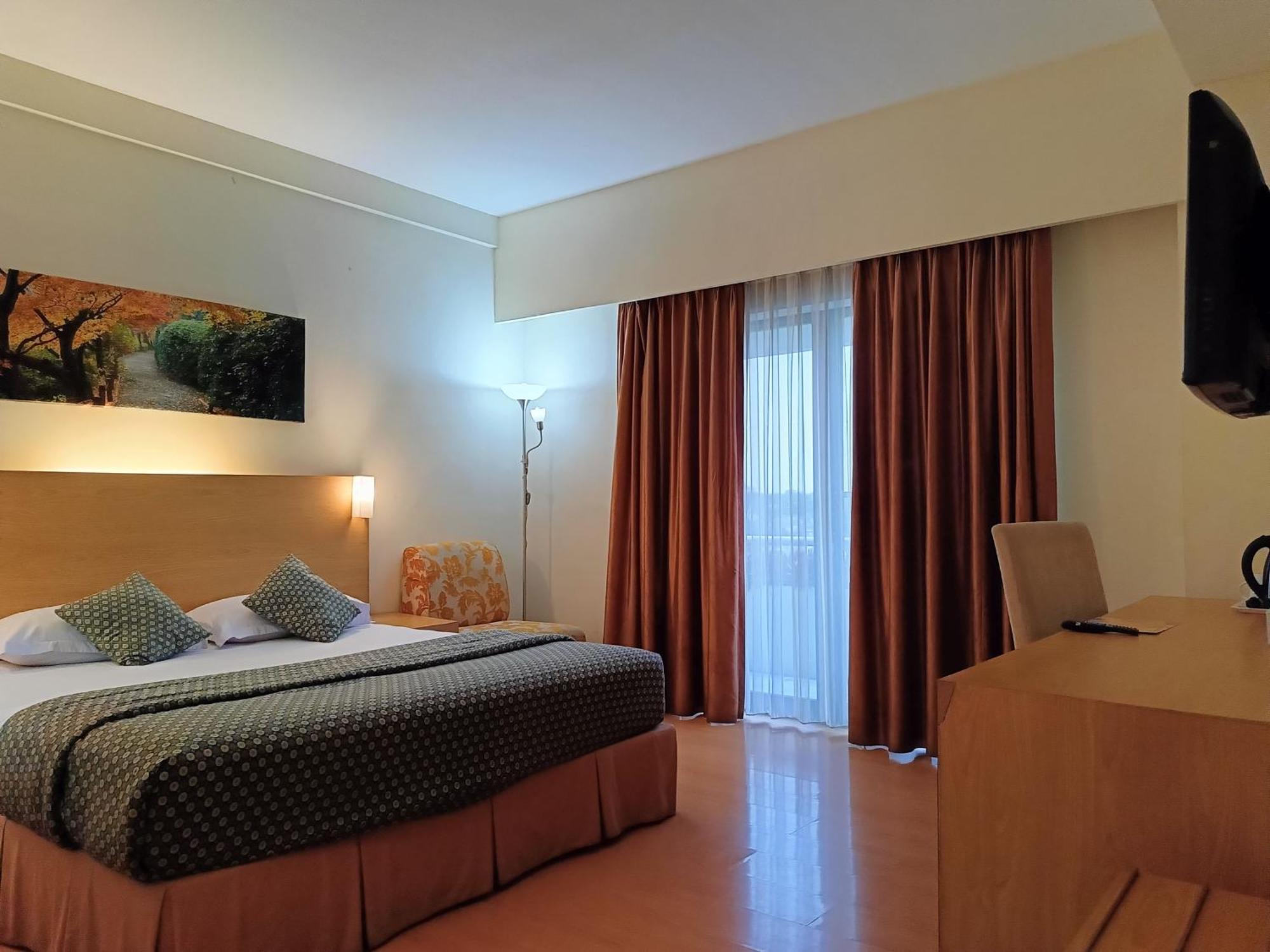 Lux Tychi Hotel مالانغ المظهر الخارجي الصورة
